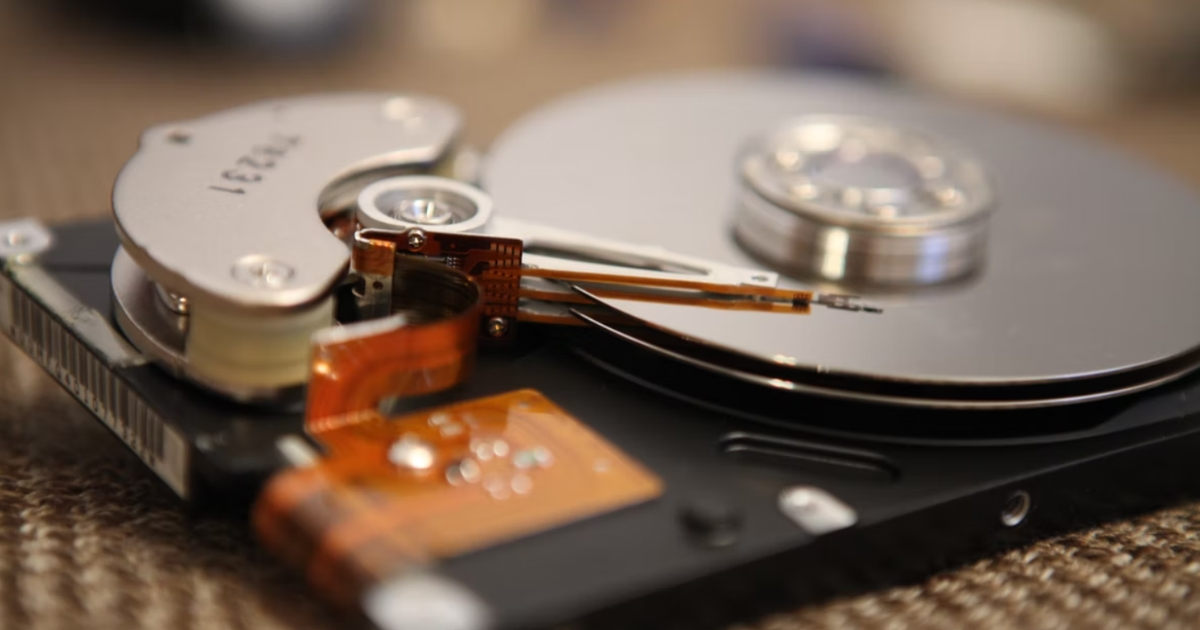 Récupération de données sur disque dur cassé : ce qui est vraiment possible (et ce qui ne l'est pas)