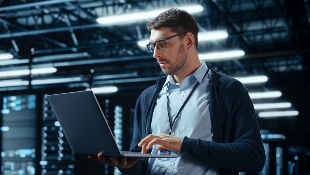 Contrat de maintenance informatique : ce qu'il doit vraiment inclure (et ce qu'on y glisse parfois)